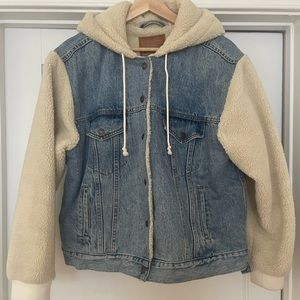 Denim and Sherpa Levi’s jacket
